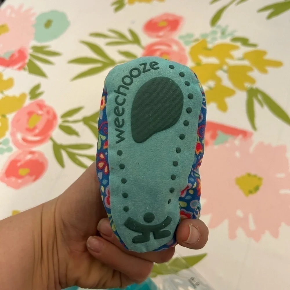 NWOT Chooze wee 6-9 month girl soft shoes